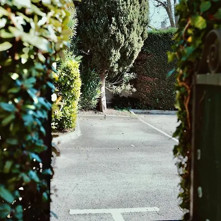 Petit Nid Douillet Proche Et Commerces * Fréjus
